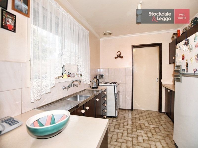 6 Warrah Court, Gladstone Park VIC 3043
