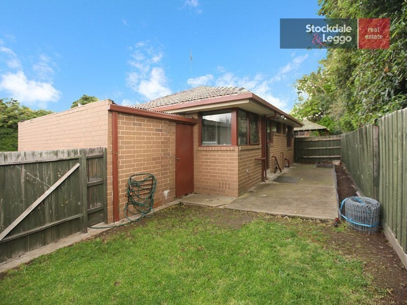 2A/4 Sycamore Avenue, Tullamarine VIC 3043