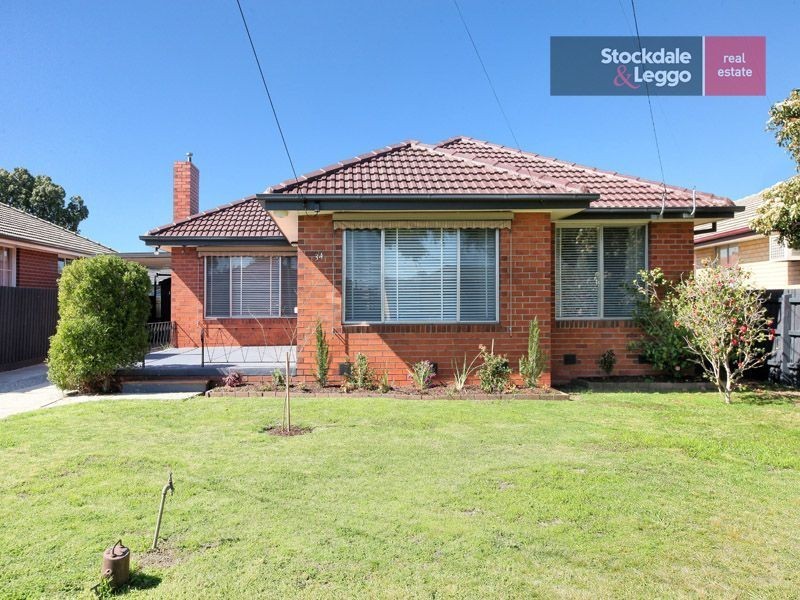 34 Prior Avenue, Gladstone Park VIC 3043