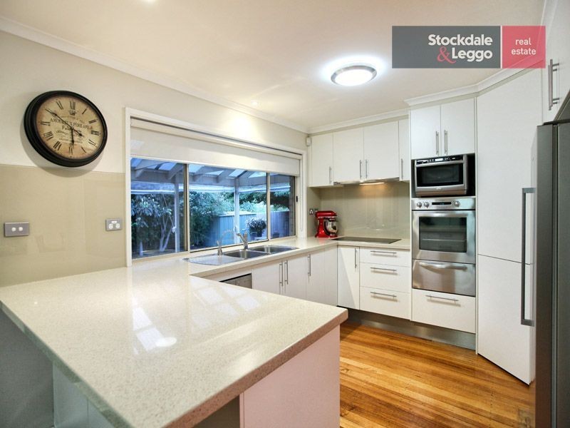 23 Grantley Drive, Gladstone Park VIC 3043
