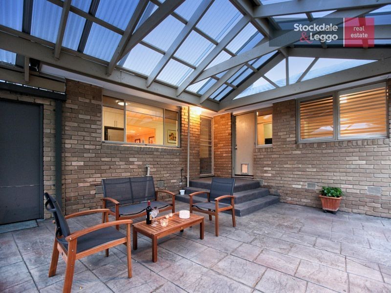 23 Grantley Drive, Gladstone Park VIC 3043