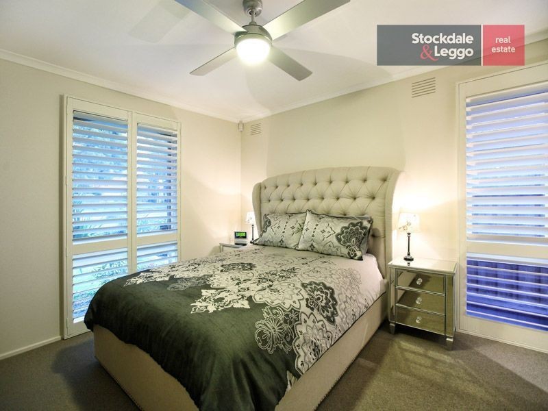 23 Grantley Drive, Gladstone Park VIC 3043