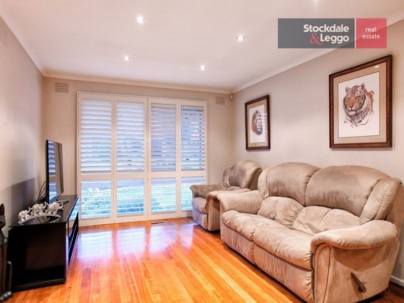 23 Grantley Drive, Gladstone Park VIC 3043