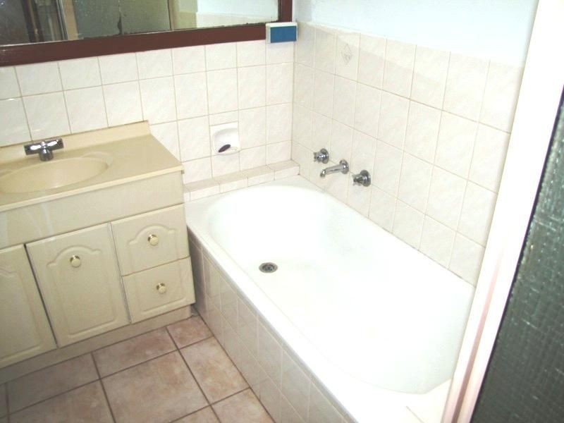 20  Vaucluse Ave, Gladstone Park VIC 3043