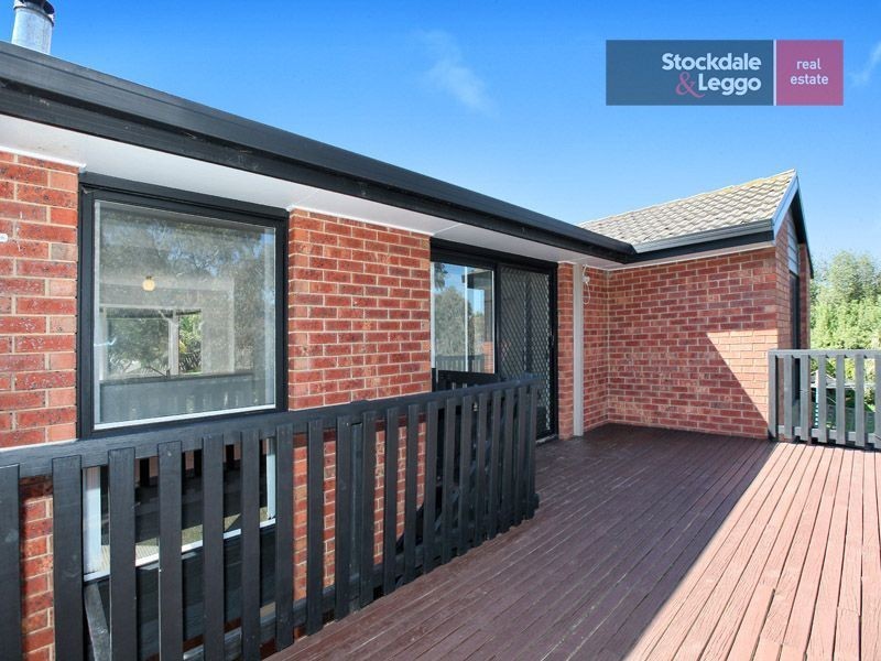 7 Davidson Court, Attwood VIC 3049