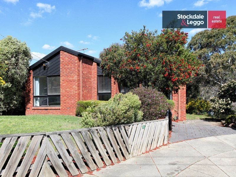 7 Davidson Court, Attwood VIC 3049