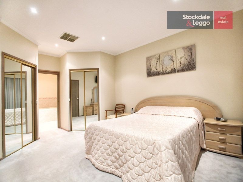 3 Cromwell Drive, Greenvale VIC 3059