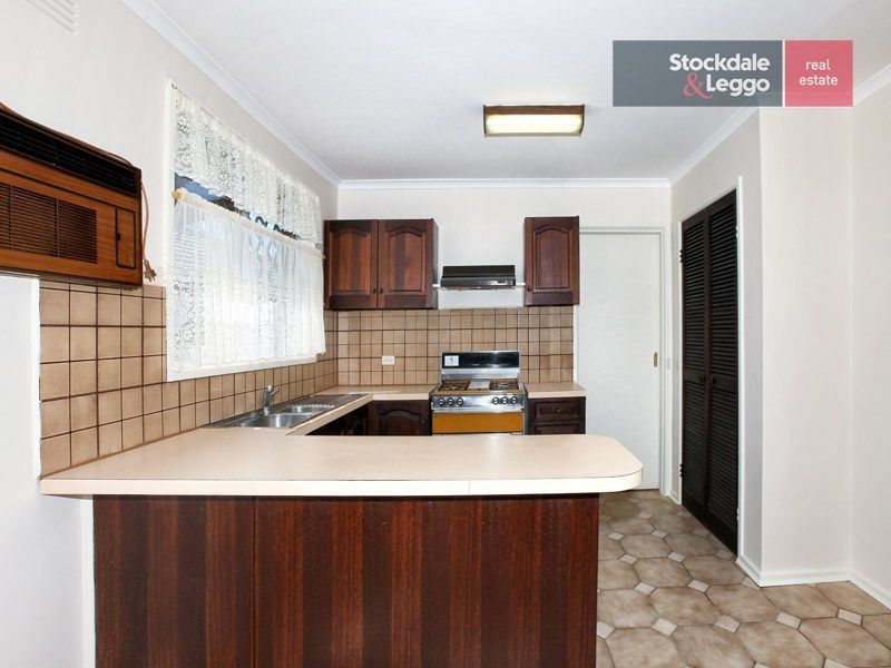 255 Carrick Drive, Gladstone Park VIC 3043