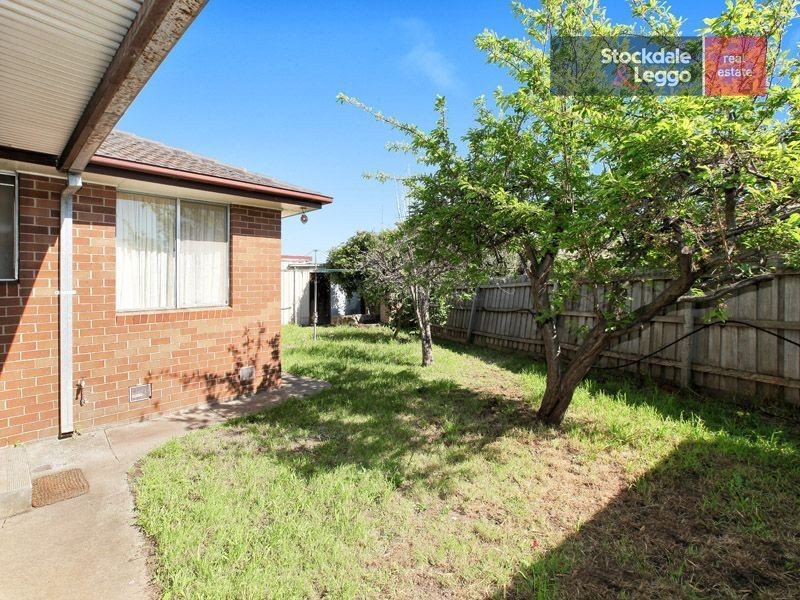 255 Carrick Drive, Gladstone Park VIC 3043