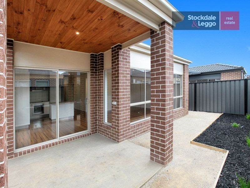 10 Gardner Terrace, Craigieburn VIC 3064