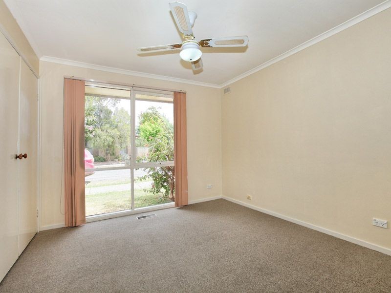 36 Wattleglen Street, Craigieburn VIC 3064