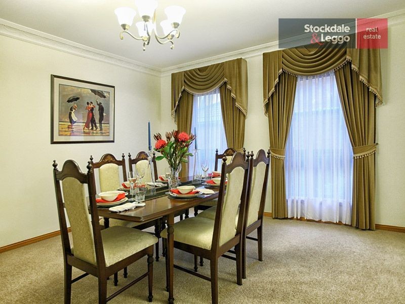 35 Bradford Ave, Greenvale VIC 3059