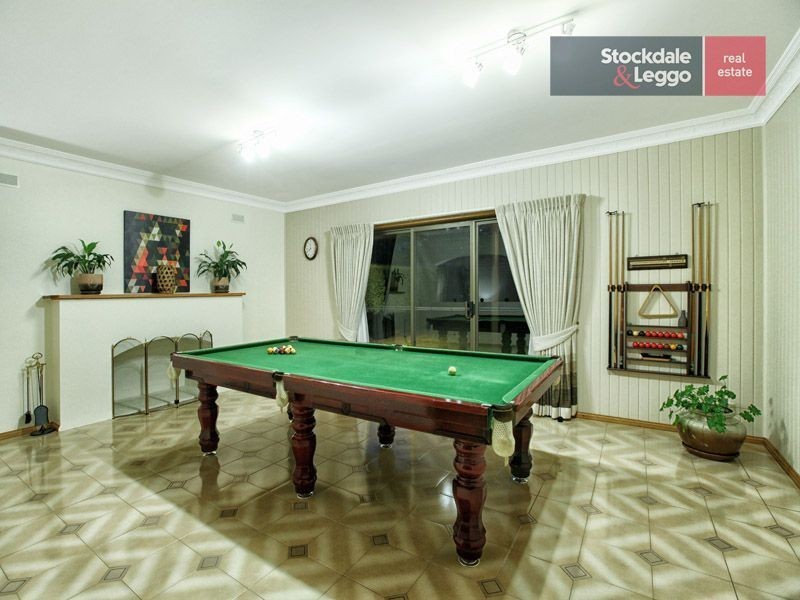 35 Bradford Ave, Greenvale VIC 3059