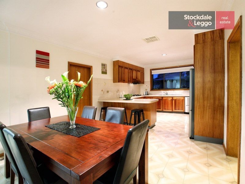 35 Bradford Ave, Greenvale VIC 3059