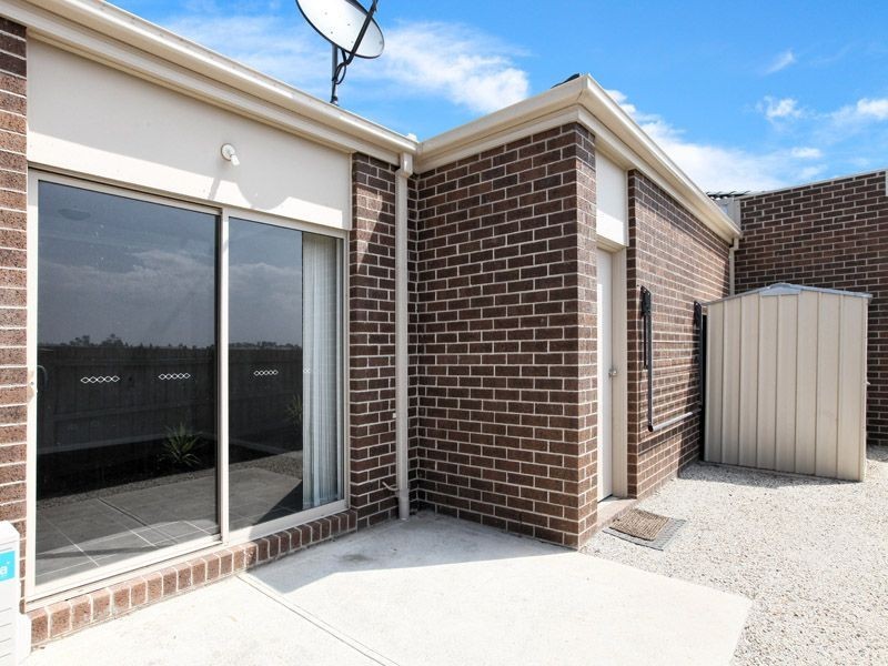 1/10 Leveque Loop, Craigieburn VIC 3064