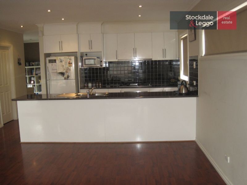 43 Elsternwick Way, Craigieburn VIC 3064