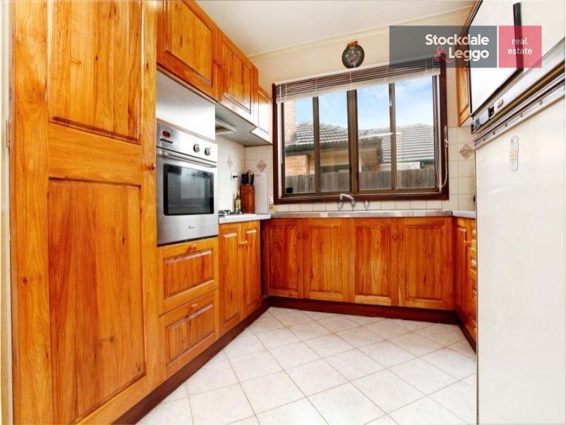 34 Cromwell Street, Glenroy VIC 3046