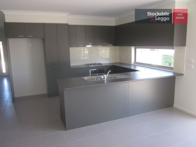 52 Wattletree Street, Craigieburn VIC 3064