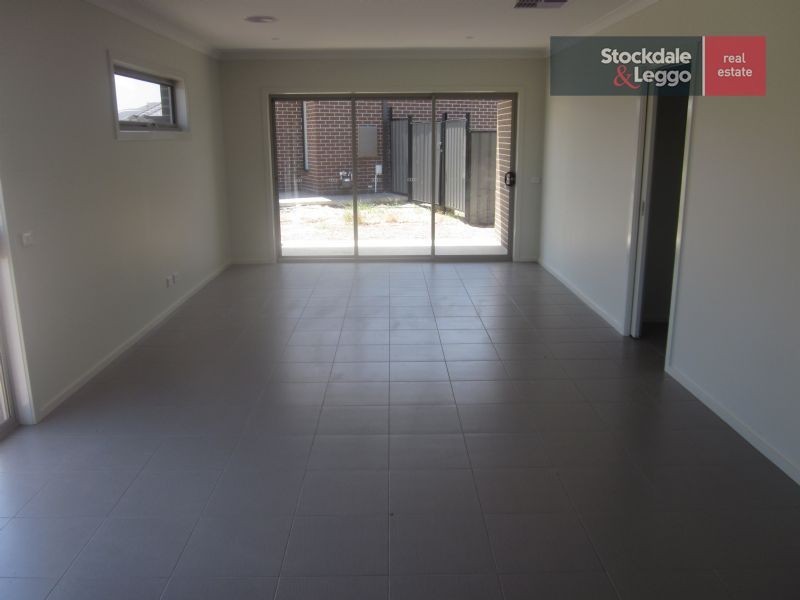 52 Wattletree Street, Craigieburn VIC 3064