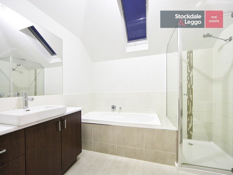 5/5 Avion Place, Westmeadows VIC 3049