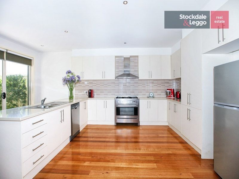 1/10 Linlithgow Way, Greenvale VIC 3059