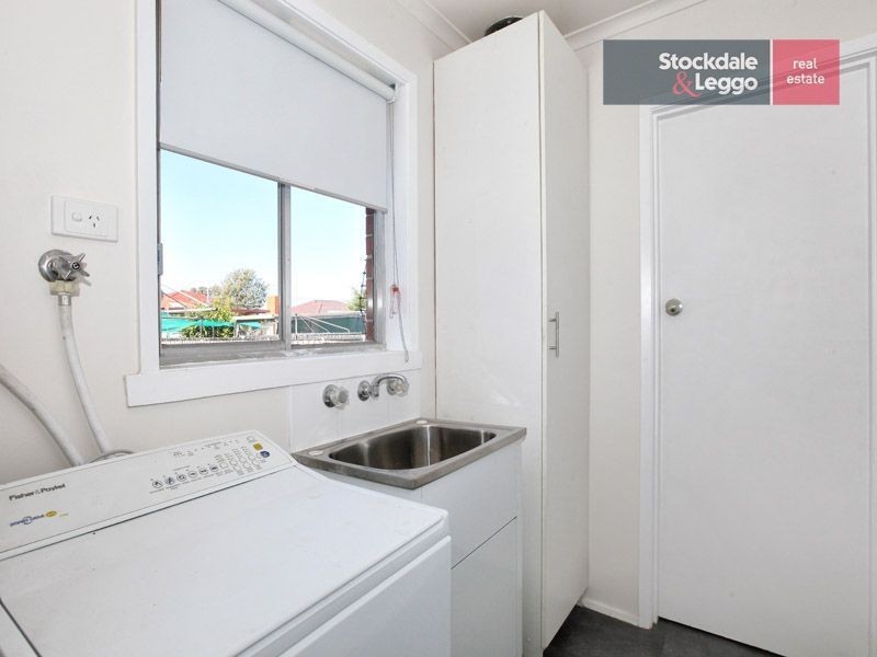 34 Prior Avenue, Gladstone Park VIC 3043