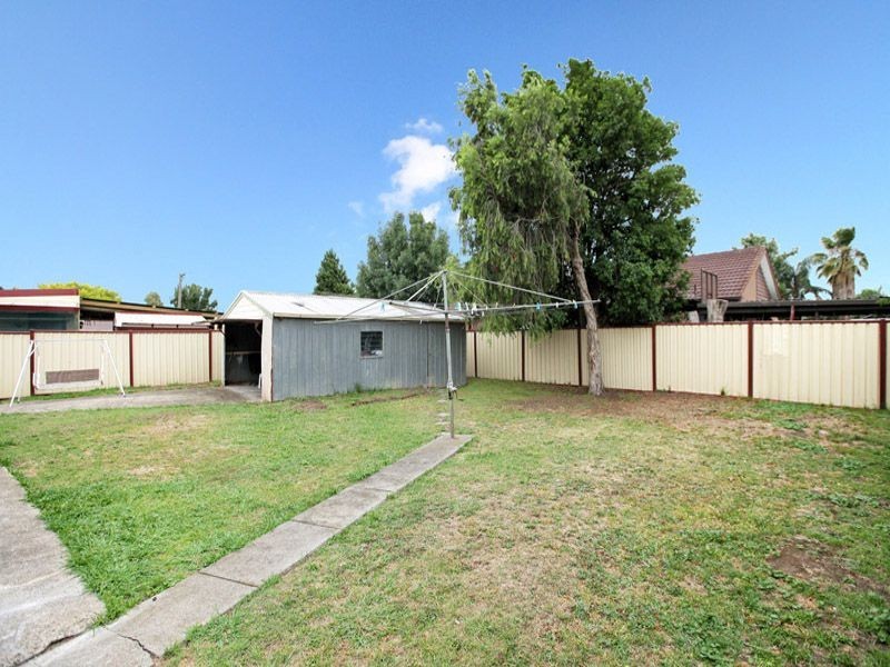 13 Selwyn Avenue, Craigieburn VIC 3064