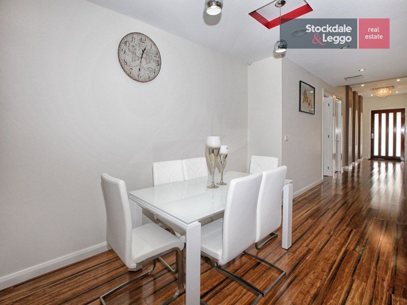 33 Kalorama Street (Greenvale Lakes), Roxburgh Park VIC 3064