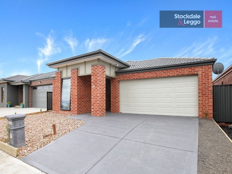 64 Biltmore Crescent, Roxburgh Park VIC 3064