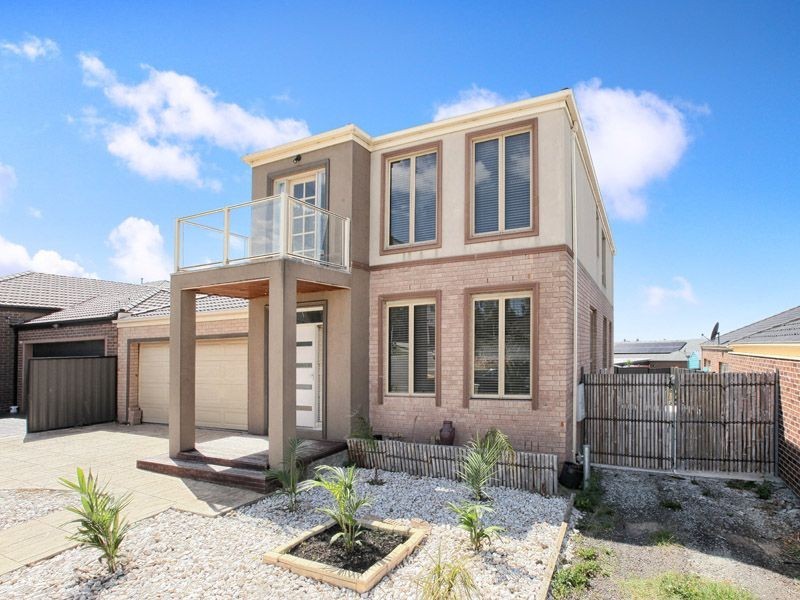 23 Lysterfield Drive (Greenvale Lakes), Roxburgh Park VIC 3064