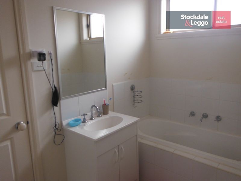 1/38 Waratah Av, Tullamarine VIC 3043