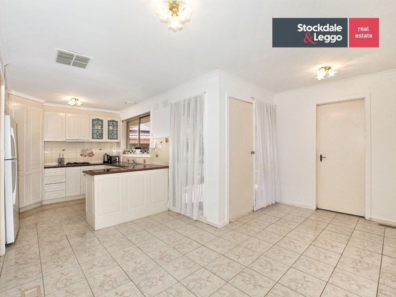 33 Ashford Crescent, Westmeadows VIC 3049