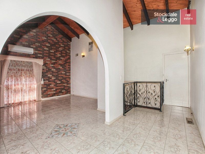 33 Ashford Crescent, Westmeadows VIC 3049