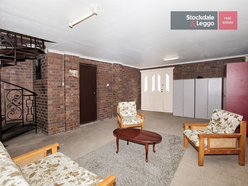 33 Ashford Crescent, Westmeadows VIC 3049