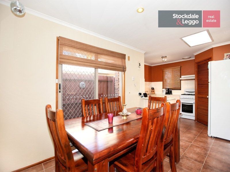 11 Gathray Crt, Roxburgh Park VIC 3064
