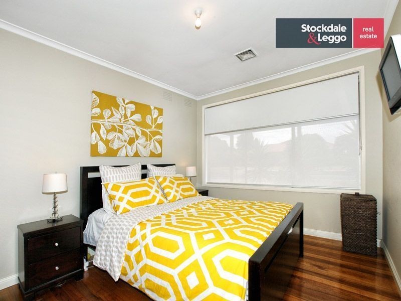 126 South Circular Road, Gladstone Park VIC 3043