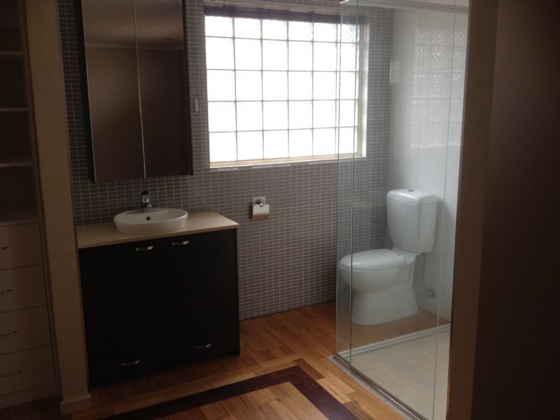 46 Churchill Ave, Tullamarine VIC 3043