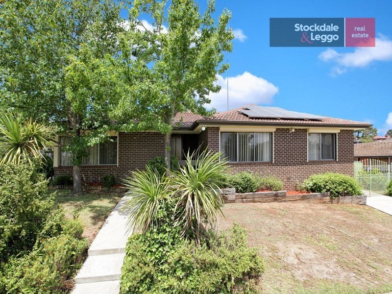 9 Ellesmere Crescent, Gladstone Park VIC 3043