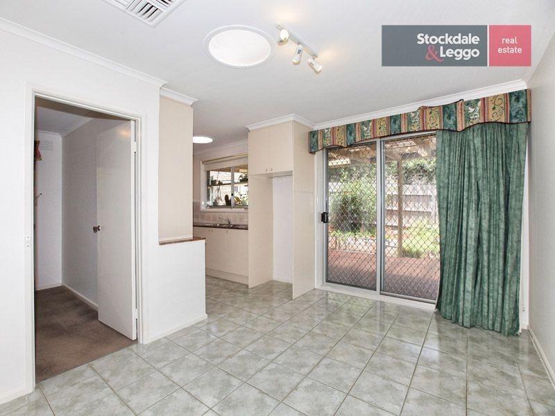 9 Ellesmere Crescent, Gladstone Park VIC 3043