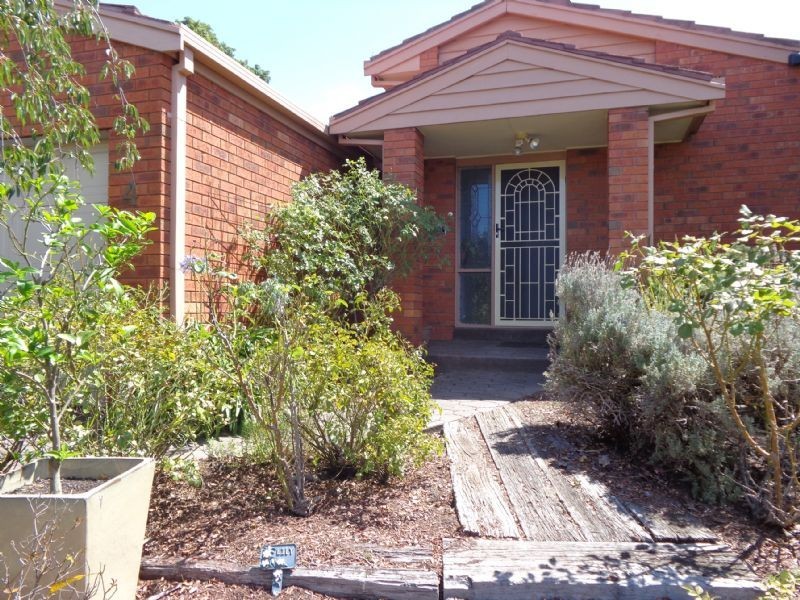 4 Kintyre Court, Greenvale VIC 3059