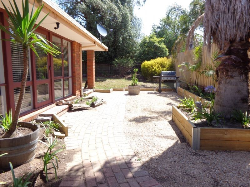 4 Kintyre Court, Greenvale VIC 3059