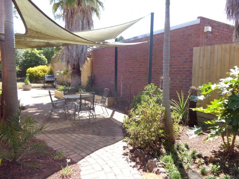 4 Kintyre Court, Greenvale VIC 3059