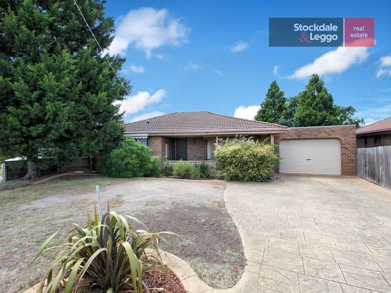 14 Falmouth Court, Craigieburn VIC 3064