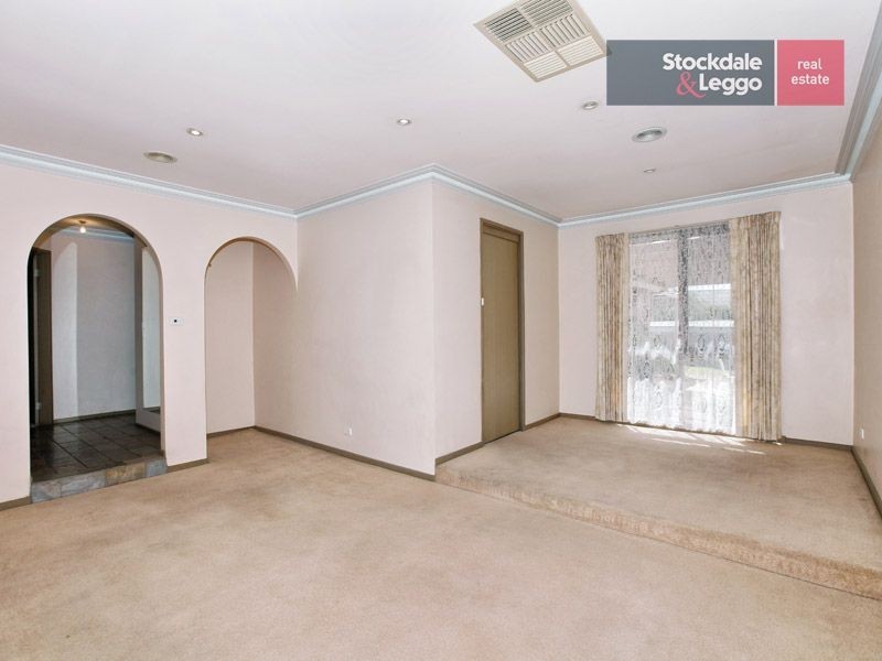 14 Falmouth Court, Craigieburn VIC 3064