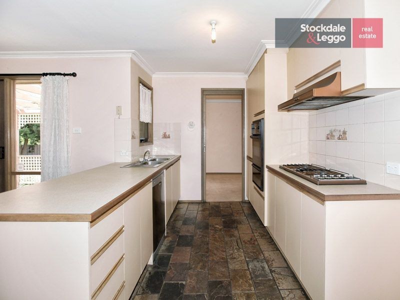 14 Falmouth Court, Craigieburn VIC 3064