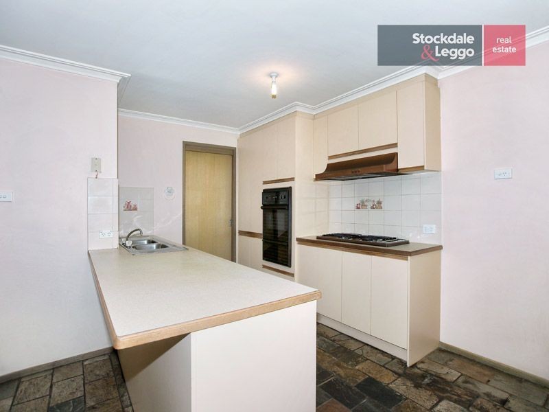 14 Falmouth Court, Craigieburn VIC 3064