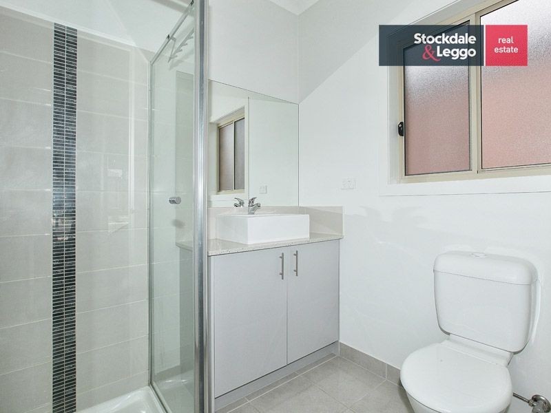 38 Cockatiel Circuit, Craigieburn VIC 3064