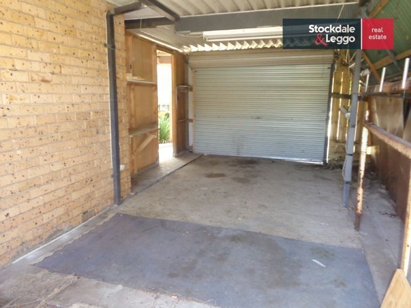 29 Henley Drive, Gladstone Park VIC 3043