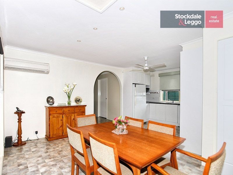28 Clovelly Drive, Craigieburn VIC 3064