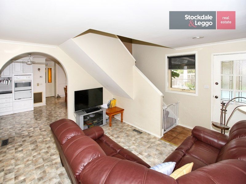 28 Clovelly Drive, Craigieburn VIC 3064